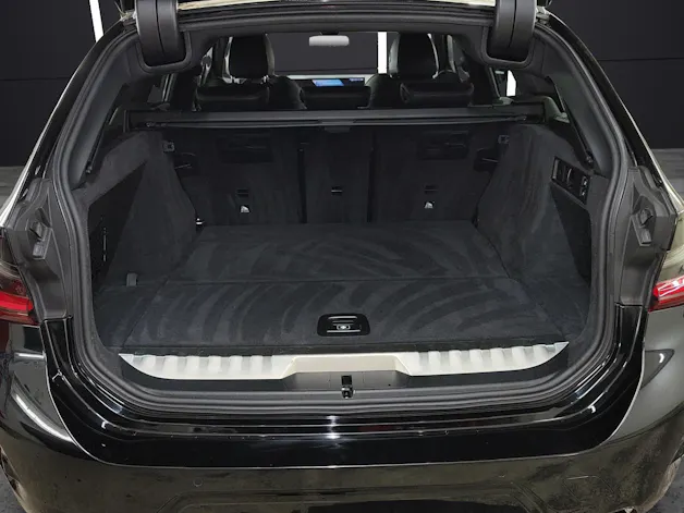 BMW 330e xDrive SAG Touring