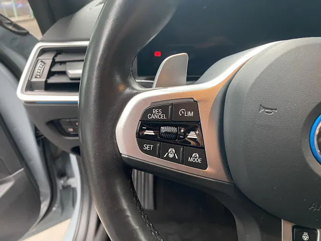 BMW 330e xDrive SAG Touring
