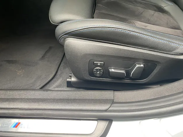 BMW 330e xDrive SAG Touring