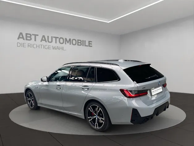 BMW 330e xDrive SAG Touring