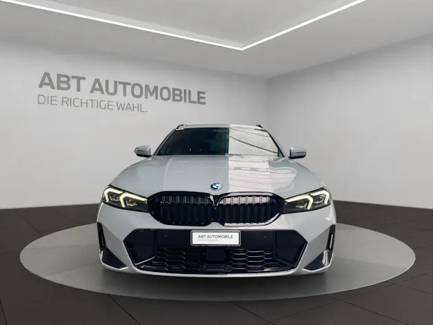BMW 330e xDrive SAG Touring