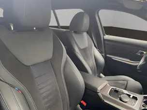 BMW 330e xDrive SAG Touring