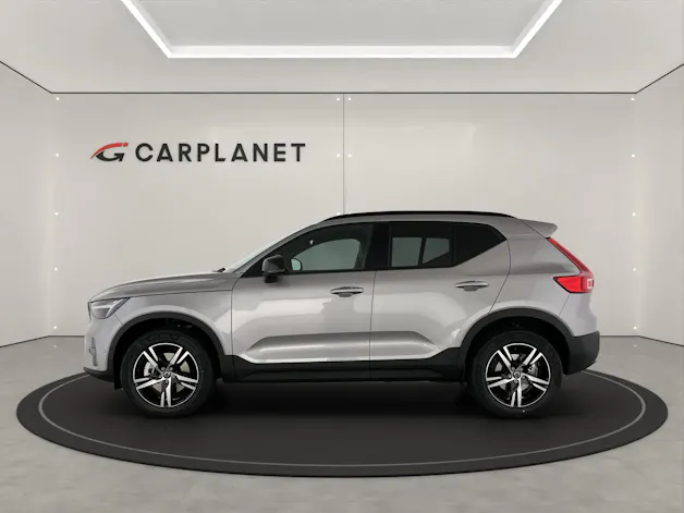 VOLVO XC40 2.0 B3 MH Plus Dark
