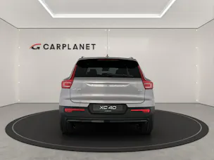 VOLVO XC40 2.0 B3 MH Plus Dark