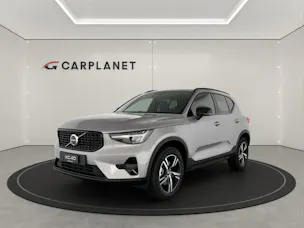 VOLVO XC40 2.0 B3 MH Plus Dark