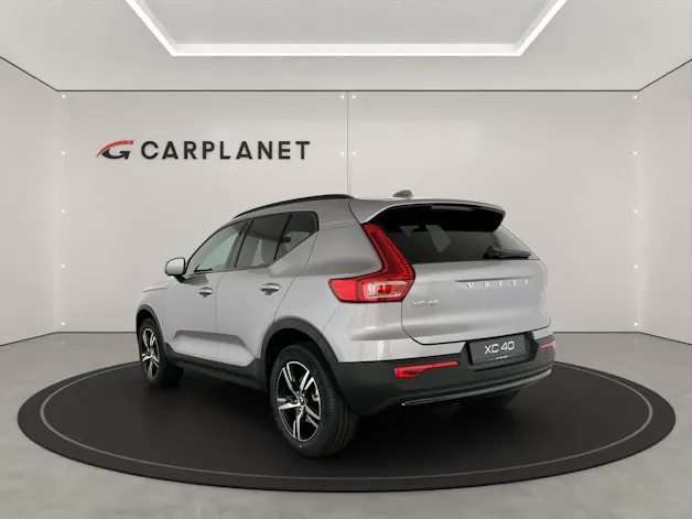 VOLVO XC40 2.0 B3 MH Plus Dark