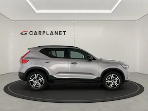VOLVO XC40 2.0 B3 MH Plus Dark