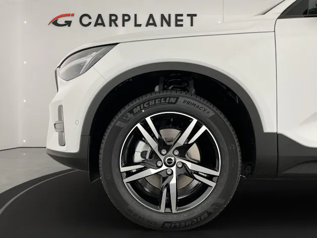 VOLVO XC40 2.0 B3 MH Plus Dark