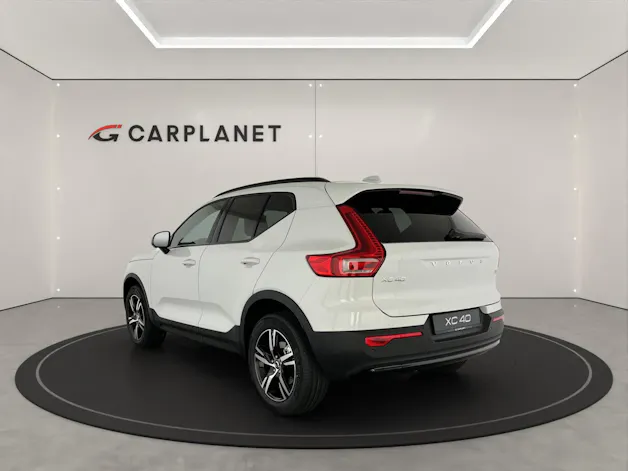 VOLVO XC40 2.0 B3 MH Plus Dark