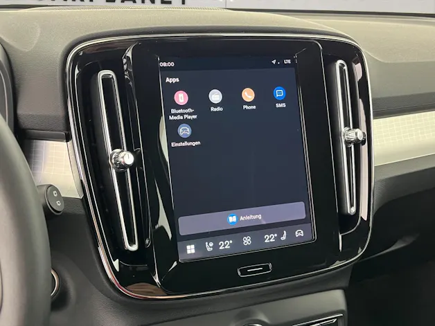 VOLVO XC40 2.0 B3 MH Plus Dark