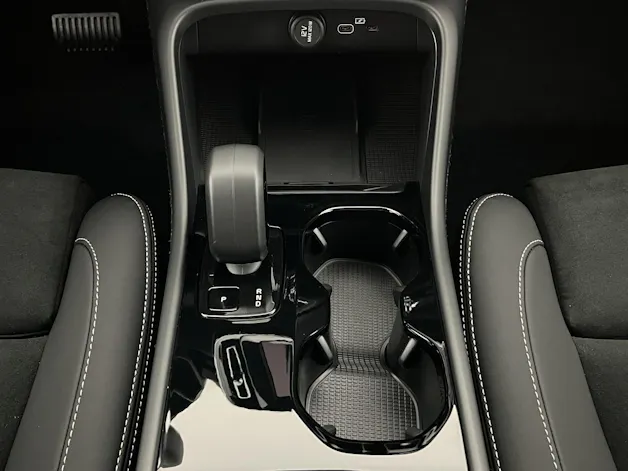 VOLVO EX40 Twin Black Edition AWD