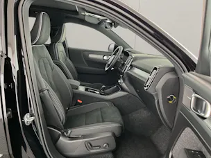 VOLVO EX40 Twin Black Edition AWD