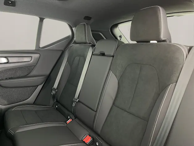VOLVO EX40 Twin Black Edition AWD