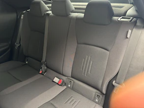 https://vehicle.imgix.net/4449611/083b3045-7187-4c46-b96a-0d19f5e4dfa5.jpg