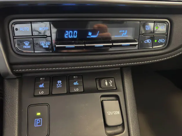Toyota Auris 1.8 HSD Trend