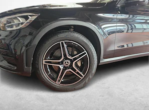 Fahrzeugbild MERCEDES-BENZ GLC 300 4MATIC Coupé AMG Line