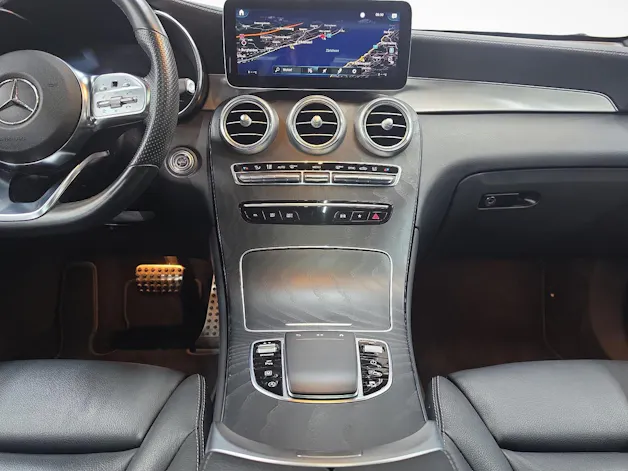 MERCEDES-BENZ GLC 300 4MATIC Coupé AMG Line