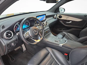 Fahrzeugbild MERCEDES-BENZ GLC 300 4MATIC Coupé AMG Line
