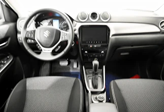 https://vehicle.imgix.net/4449676/cf36a5a1-aaa8-4a46-a1f8-7275175ec21b.jpg