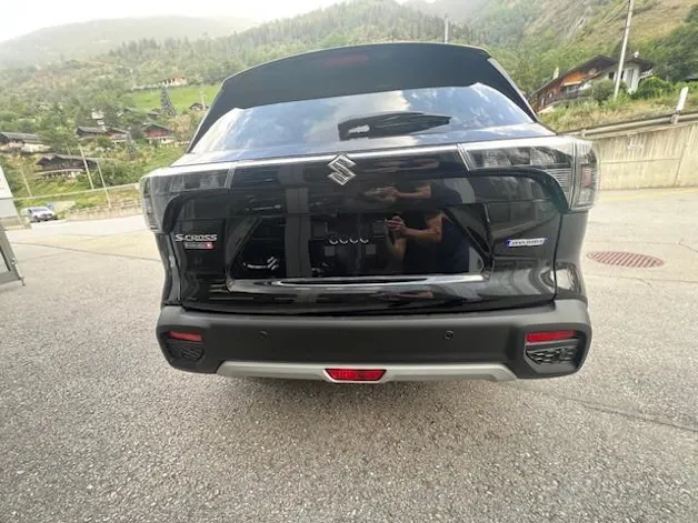 Suzuki S-Cross 1.4 T Piz Sulai Hybrid 4x4