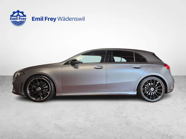 MERCEDES-BENZ A 220 4MATIC AMG Line