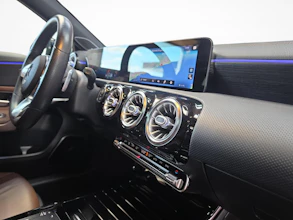 https://vehicle.imgix.net/4449685/b5876ee7-0528-4b34-a971-23360d6f0a6d.jpg