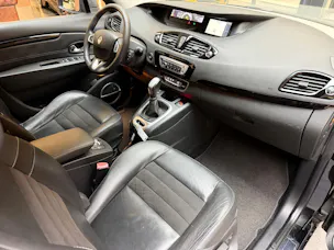 RENAULT Grand Scénic 2.0 dCi 150 Privilège 7P