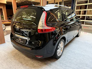 RENAULT Grand Scénic 2.0 dCi 150 Privilège 7P