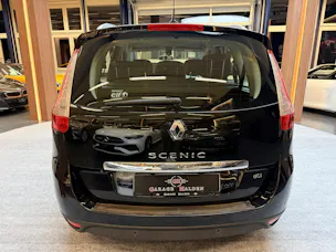 RENAULT Grand Scénic 2.0 dCi 150 Privilège 7P
