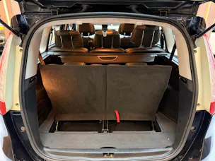 RENAULT Grand Scénic 2.0 dCi 150 Privilège 7P