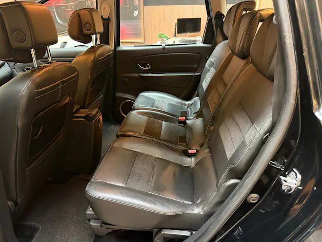 RENAULT Grand Scénic 2.0 dCi 150 Privilège 7P