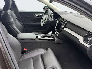 VOLVO V60 2.0 T6 TE Ultimate Dark eAWD