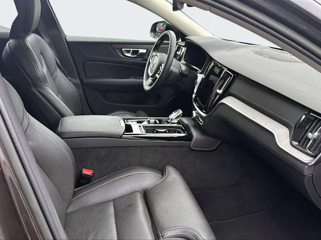 VOLVO V60 2.0 T6 TE Ultimate Dark eAWD