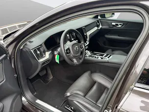 VOLVO V60 2.0 T6 TE Ultimate Dark eAWD
