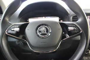 SKODA Karoq 2.0 TDI Selection 4x4 DSG