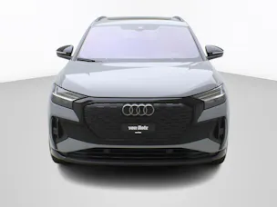 AUDI Q4 e-tron 55 S line quattro