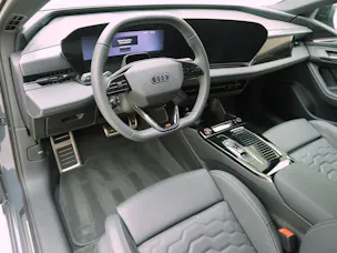 AUDI S6 e-tron Avant quattro
