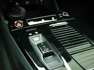 AUDI S6 e-tron Avant quattro