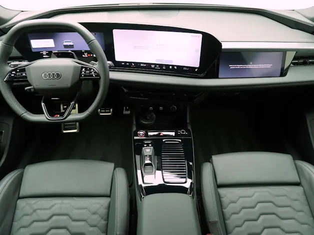 AUDI S6 e-tron Avant quattro