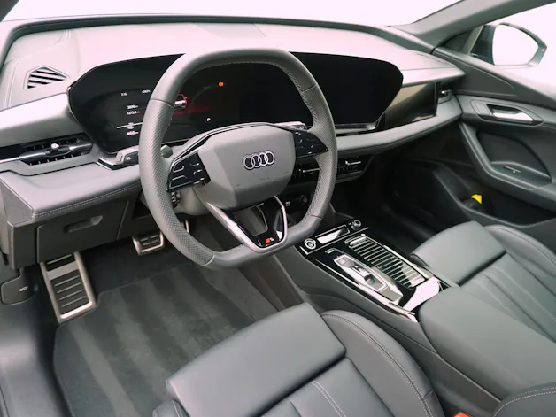 AUDI Q6 e-tron S line quattro