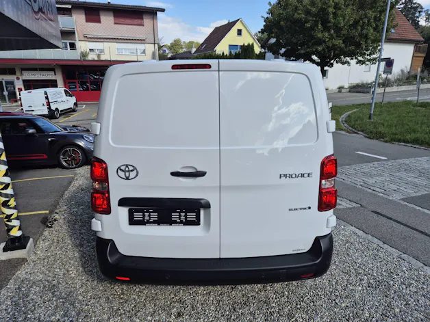 Toyota PROACE Van L1 75KWh Advanced