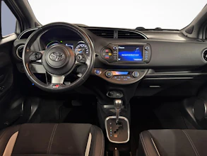 https://vehicle.imgix.net/4449817/eca40a5d-f1df-441a-9ee1-d462a0ad0c31.jpg