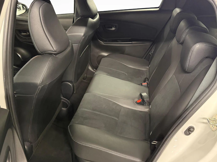 Fahrzeugbild TOYOTA YARIS
