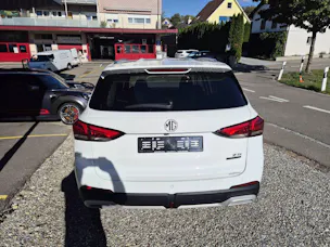 MG ZS 1.5 Hybrid+ Luxury