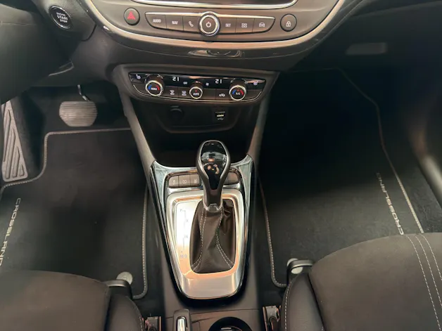 OPEL Crossland 1.2 T 130 Ultimate