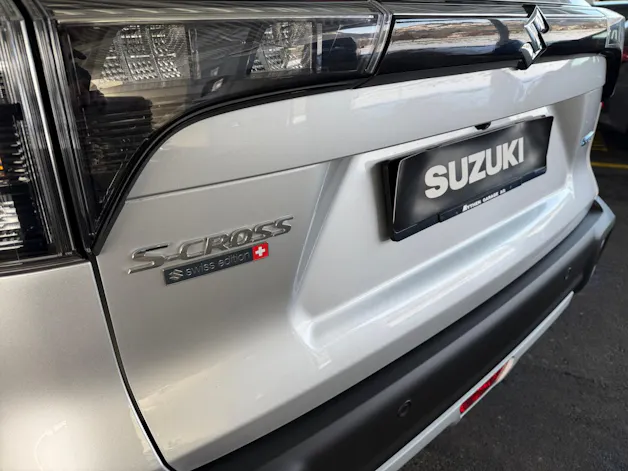 Suzuki S-Cross 1.4 T Compact Top Hybrid 4x4