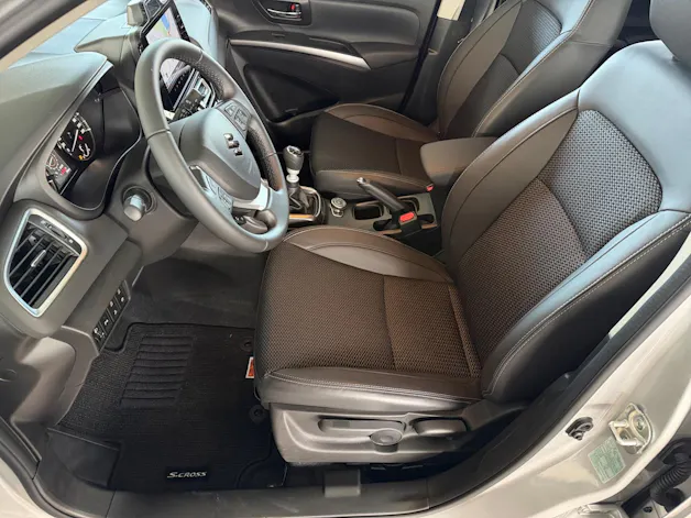 Suzuki S-Cross 1.4 T Compact Top Hybrid 4x4