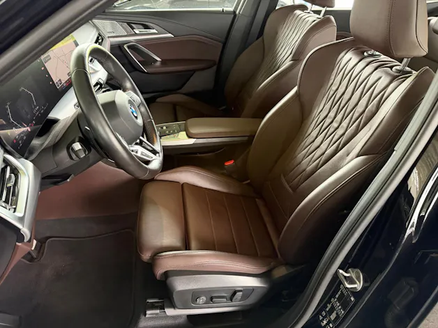 BMW X1 23i xDrive paddles