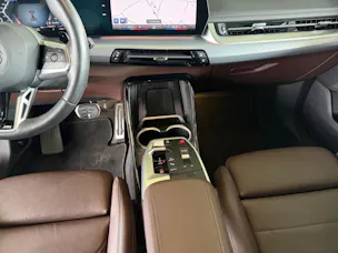 BMW X1 23i xDrive paddles