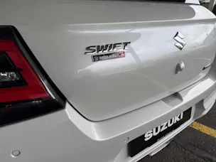 Suzuki Swift 1.2 Compact Top Hybrid